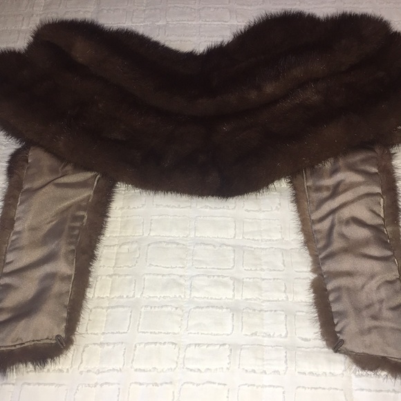 Mink Stole - Picture 3 of 7